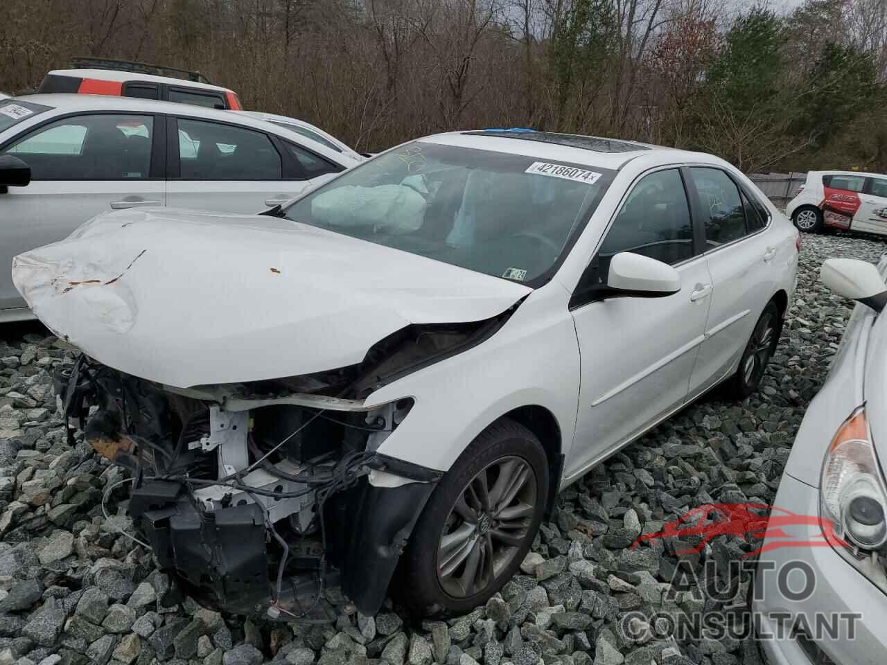TOYOTA CAMRY 2016 - 4T1BF1FK2GU213648