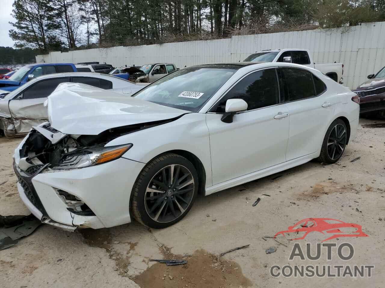 TOYOTA CAMRY 2019 - 4T1B61HK0KU686437