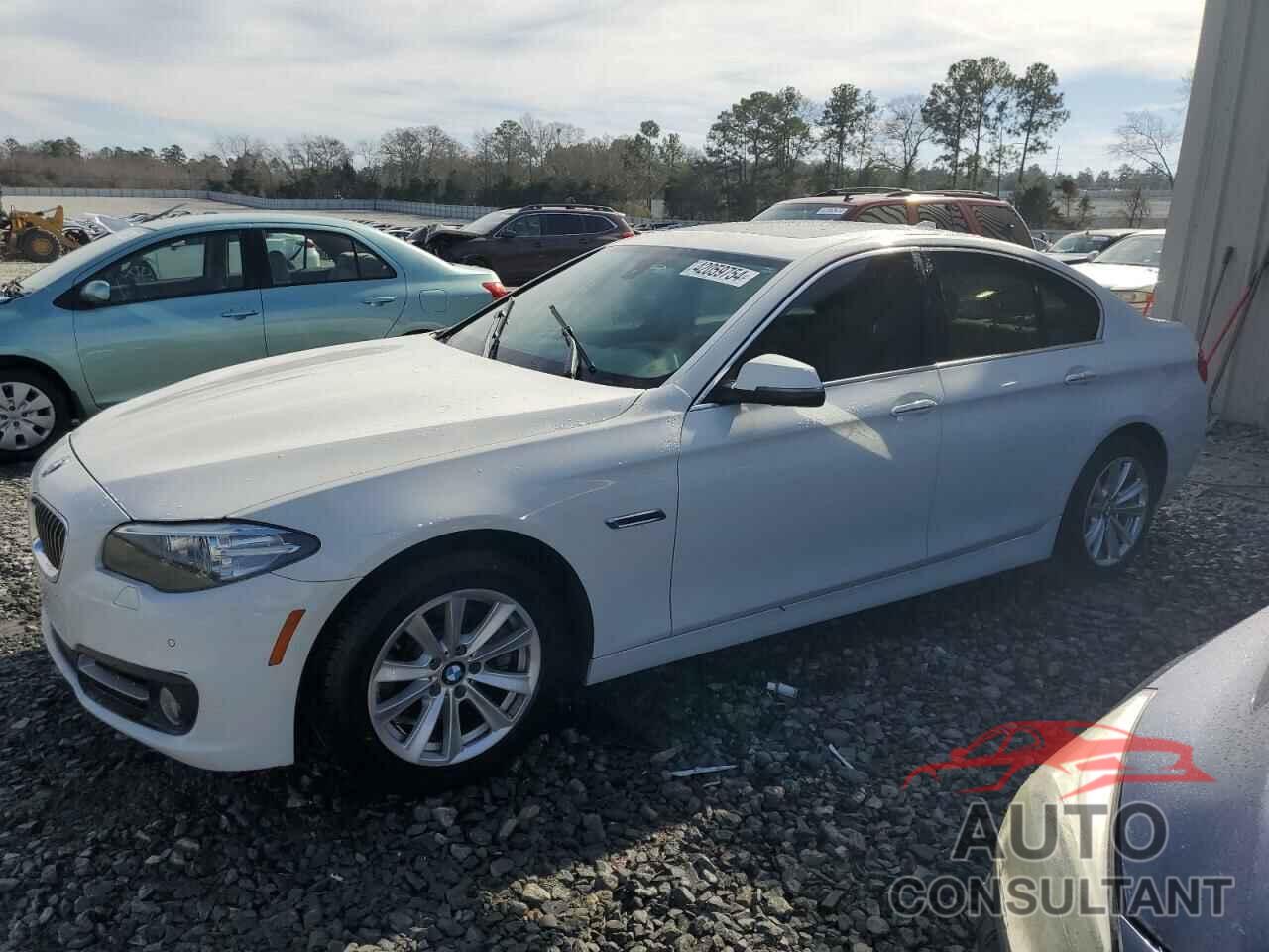 BMW 5 SERIES 2016 - WBA5A5C52GD525780