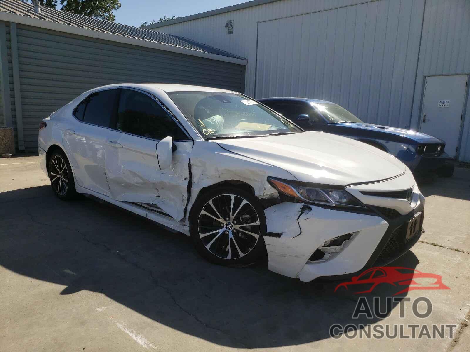 TOYOTA CAMRY 2019 - 4T1B11HK3KU856109