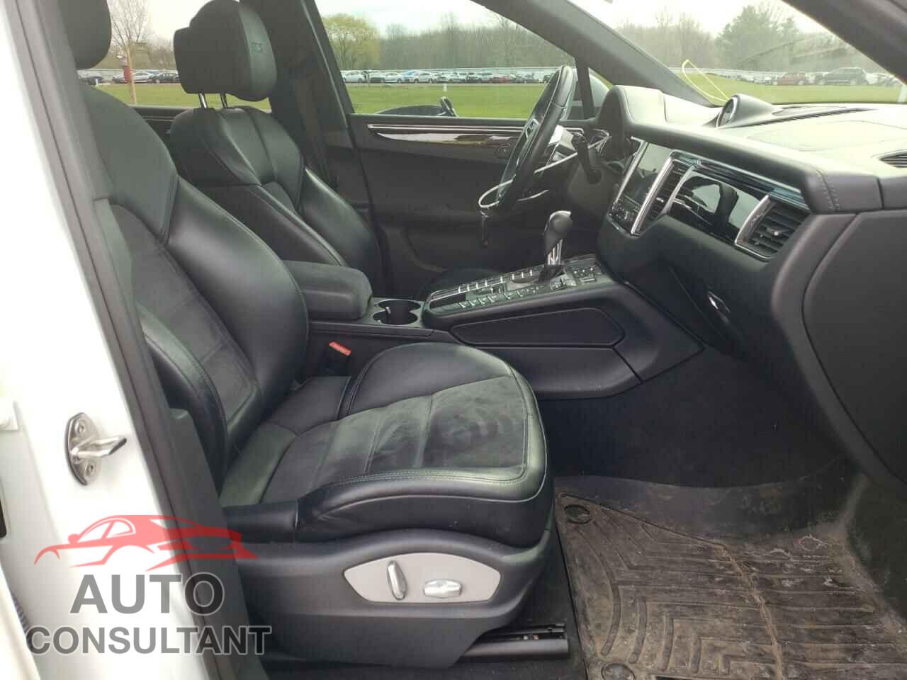 PORSCHE MACAN 2017 - WP1AG2A59HLB50669