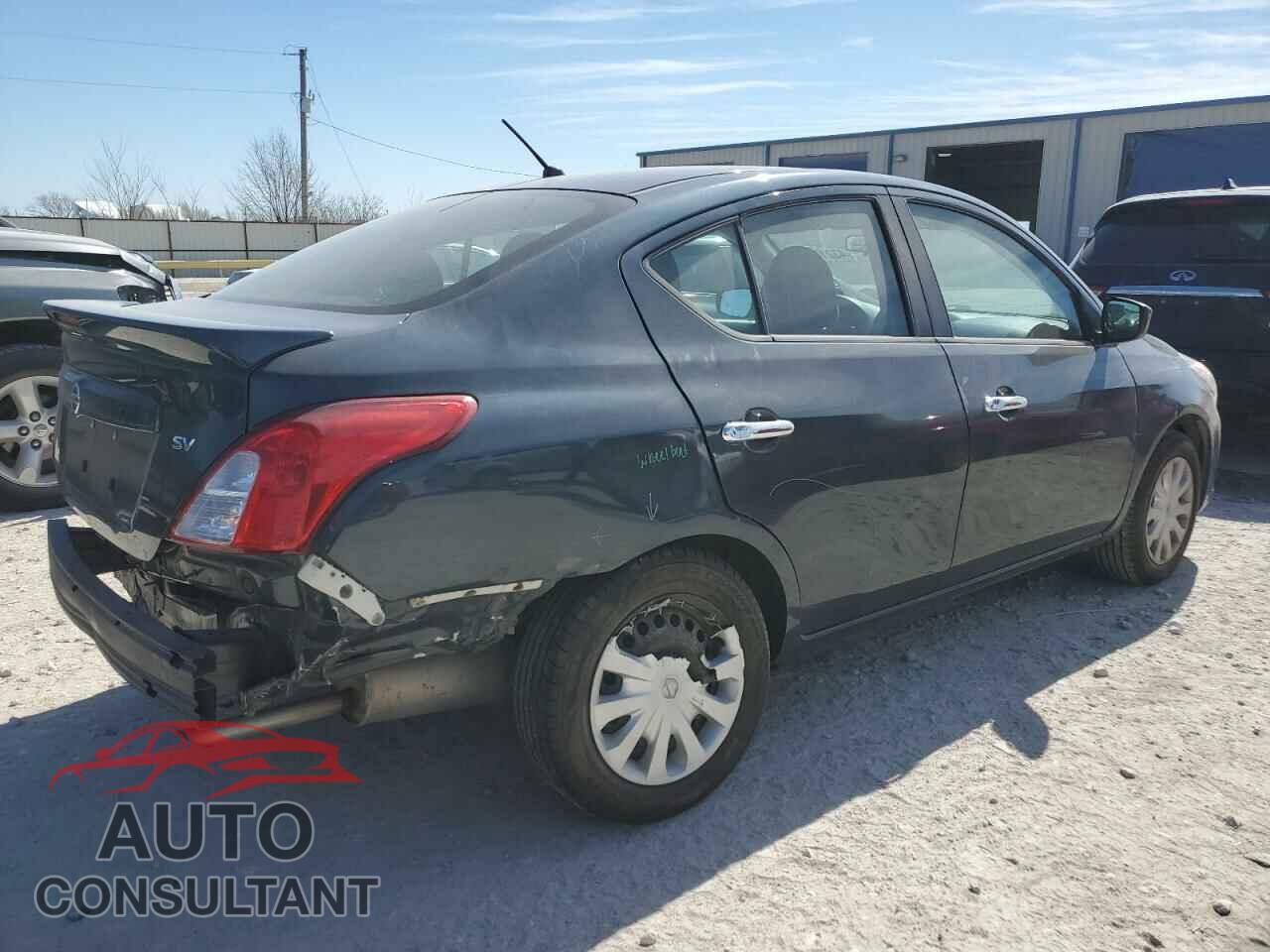NISSAN VERSA 2017 - 3N1CN7AP5HL839193