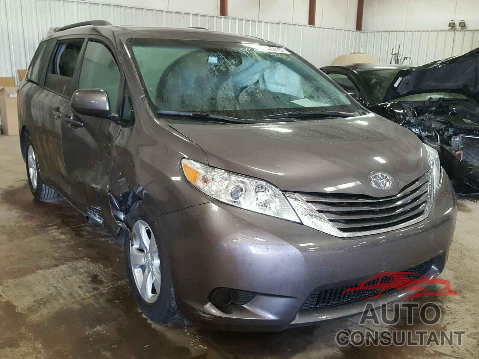 TOYOTA SIENNA 2015 - 5TDKK3DC1FS582401