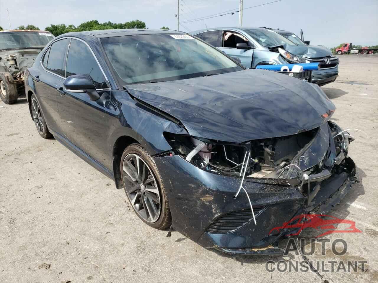 TOYOTA CAMRY 2018 - 4T1B61HK3JU660851