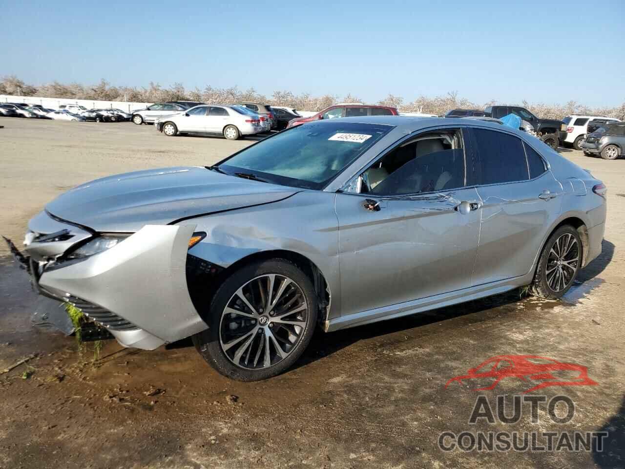 TOYOTA CAMRY 2018 - 4T1B11HK6JU594679