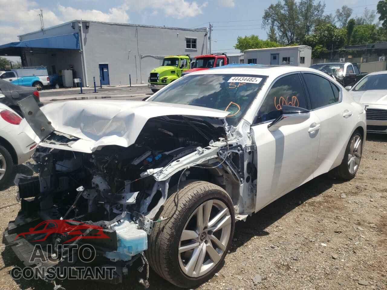 LEXUS IS 2021 - JTHCA1D21M5115211