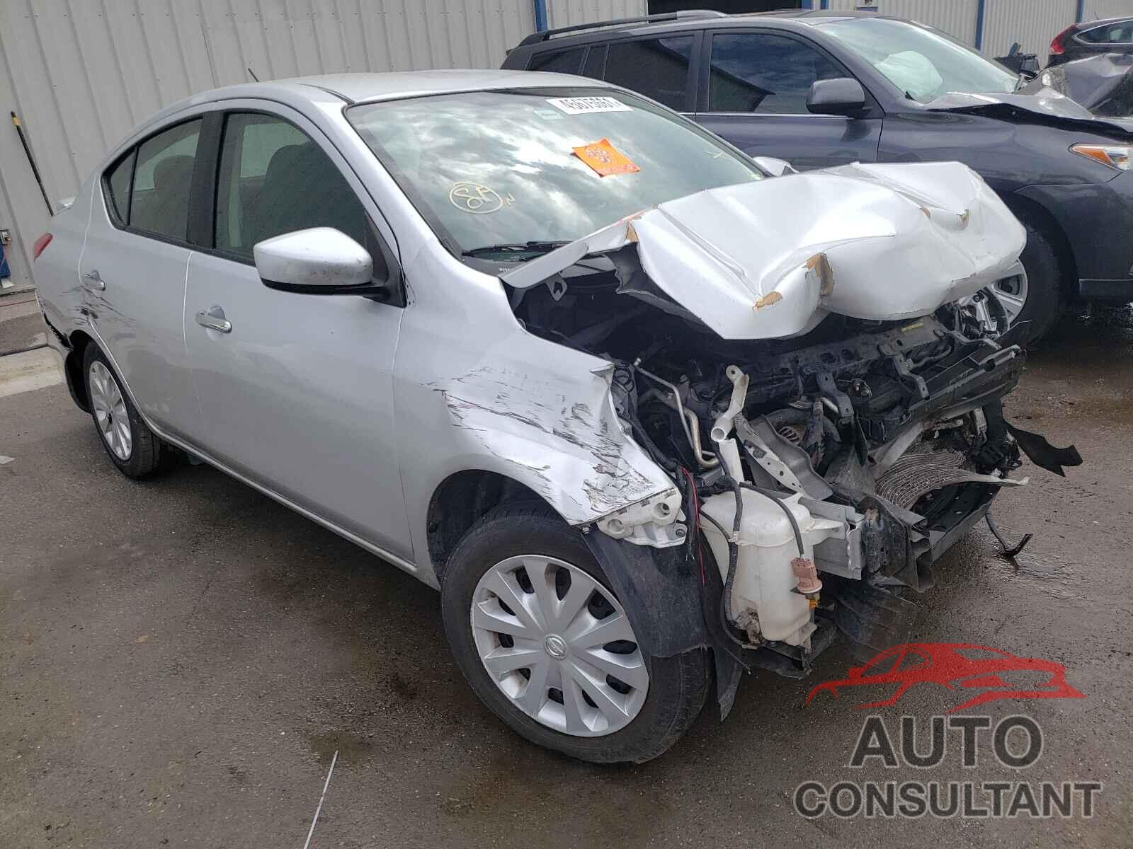 NISSAN VERSA 2017 - 3N1CN7APXHK447932