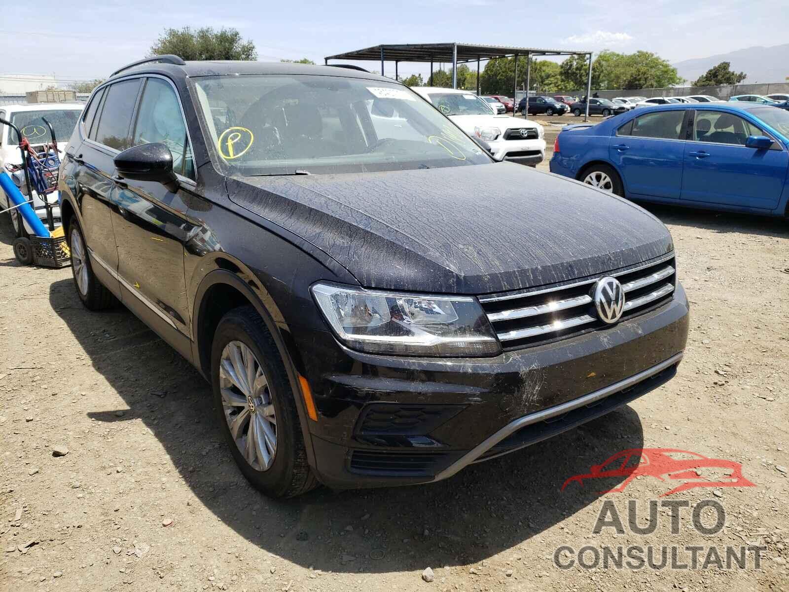 VOLKSWAGEN TIGUAN 2018 - 3VV3B7AX9JM139877
