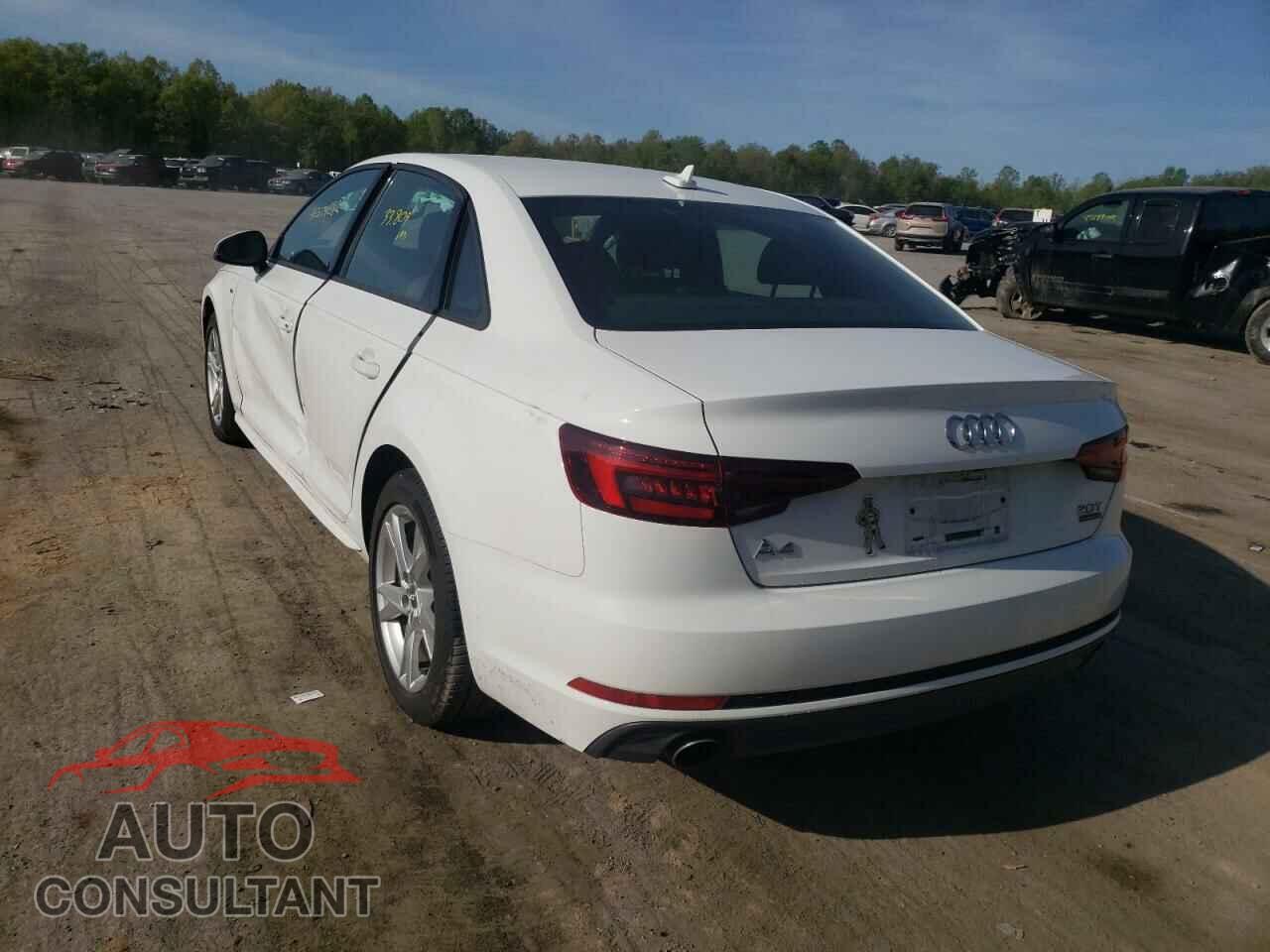 AUDI A4 2018 - WAUDNAF49JN017657