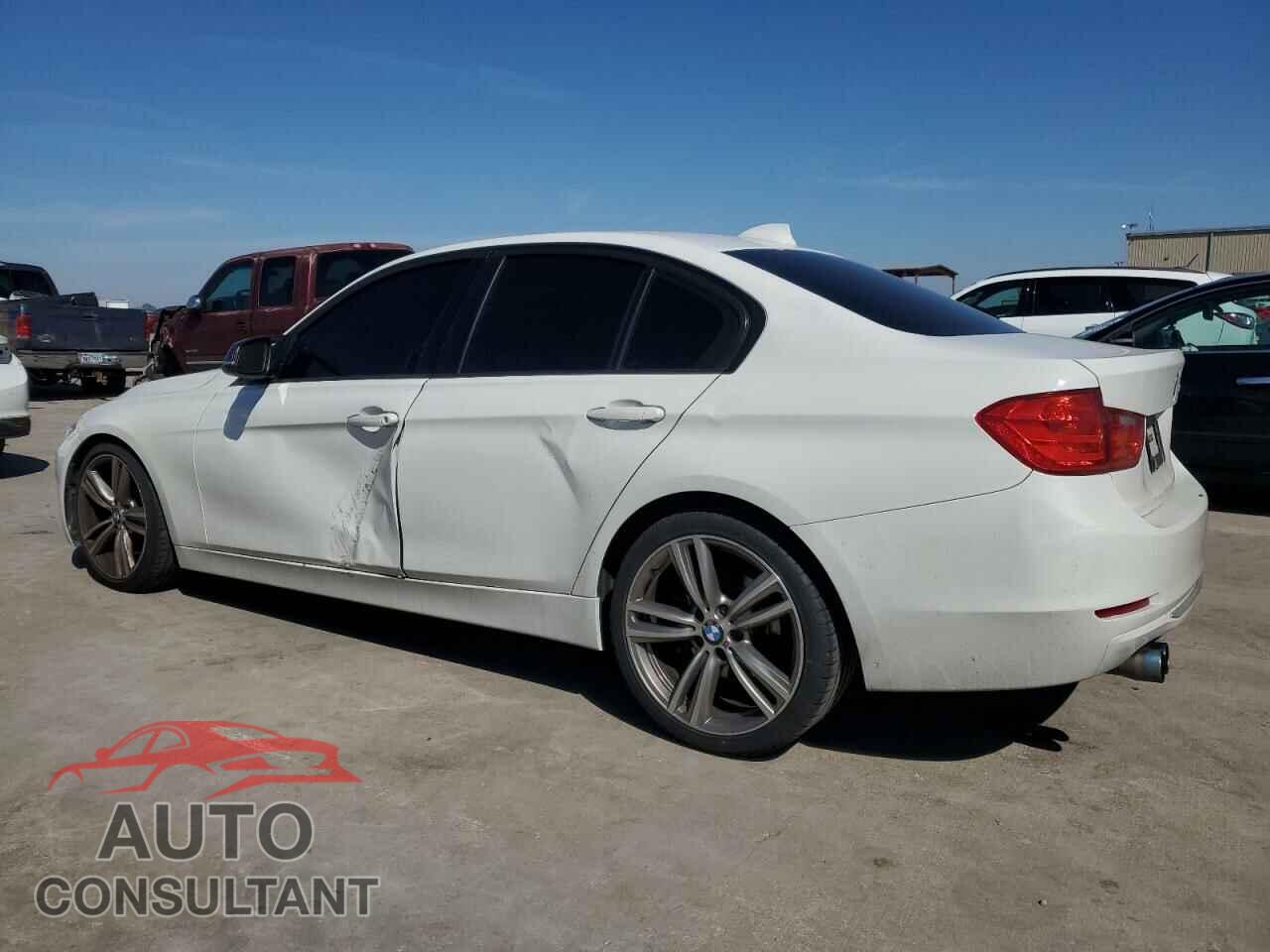 BMW 3 SERIES 2012 - WBA3A5G58CNP16531