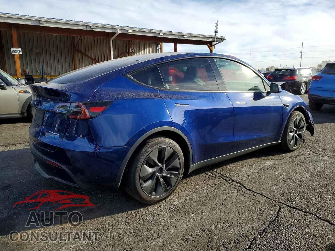 TESLA MODEL Y 2025 - 7SAYGDEEXSF263436