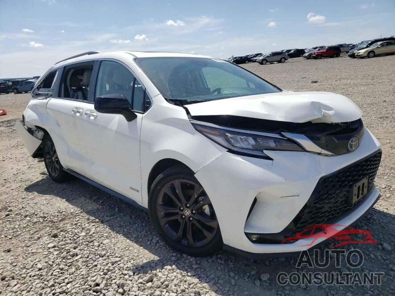 TOYOTA SIENNA 2021 - 5TDDRKEC7MS028404