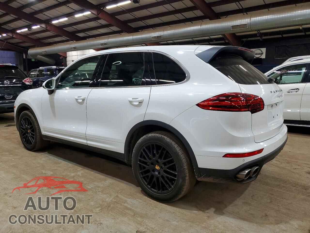 PORSCHE CAYENNE 2017 - WP1AB2A25HLA52775