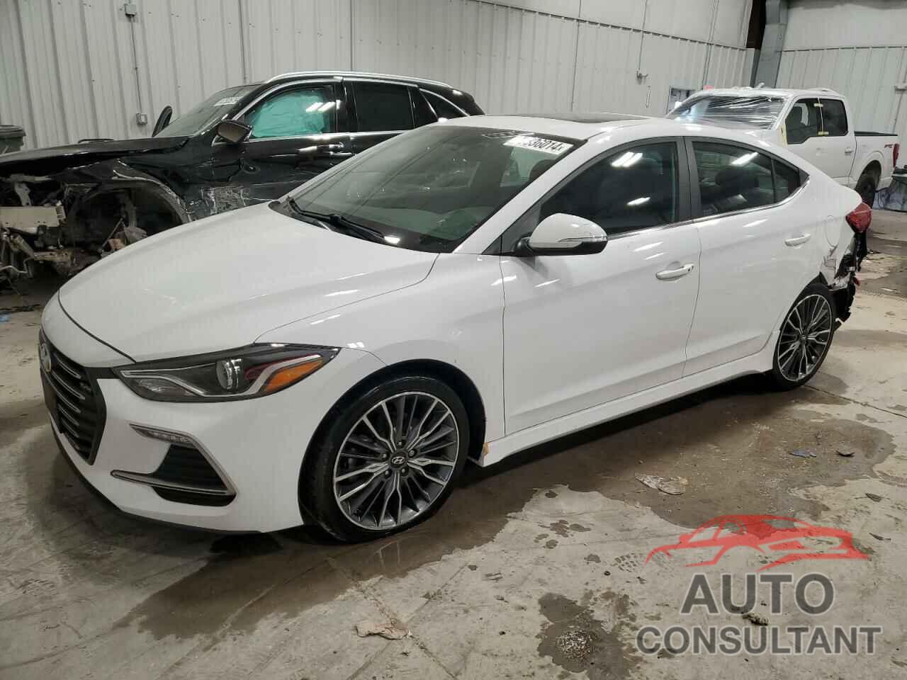 HYUNDAI ELANTRA 2018 - KMHD04LB6JU519632
