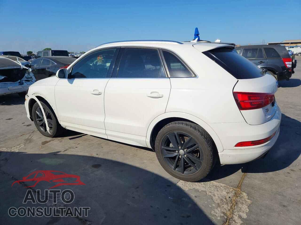 AUDI Q3 2016 - WA1BFCFS7GR008601