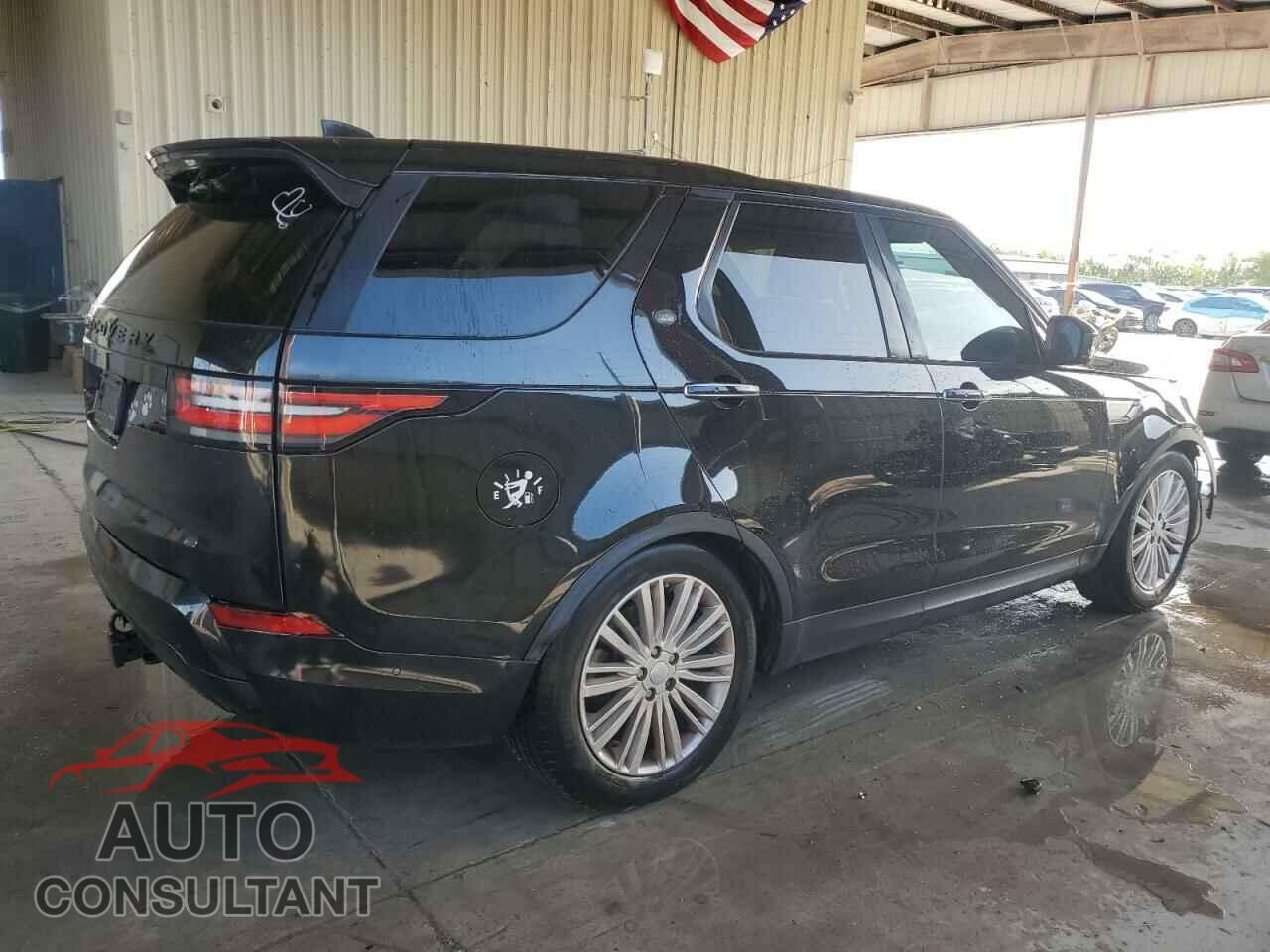 LAND ROVER DISCOVERY 2017 - SALRHBBV3HA044092