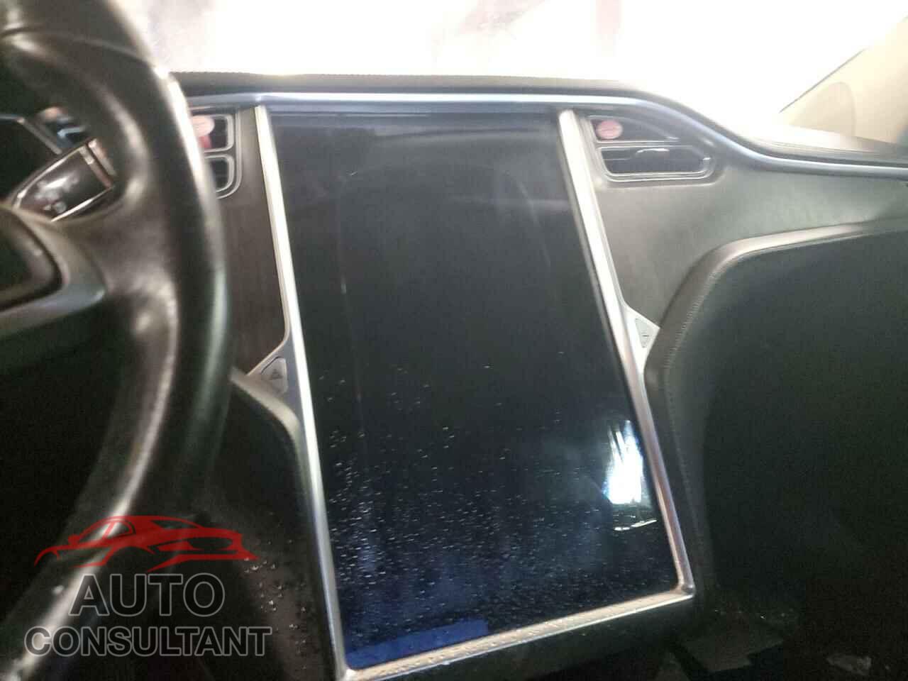 TESLA MODEL S 2013 - 5YJSA1CG1DFP20404
