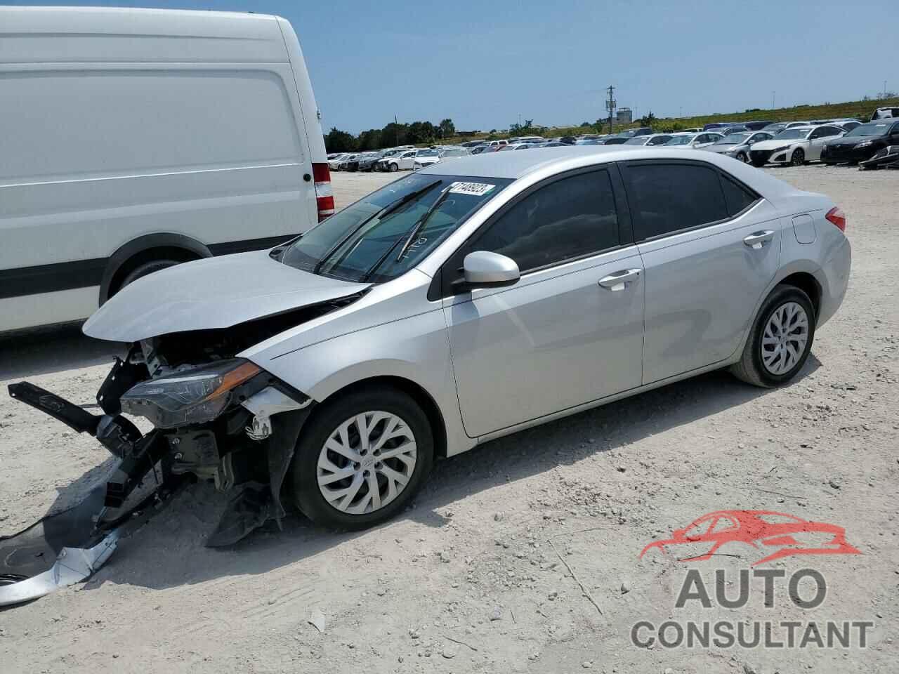 TOYOTA COROLLA 2018 - 5YFBURHE1JP808334