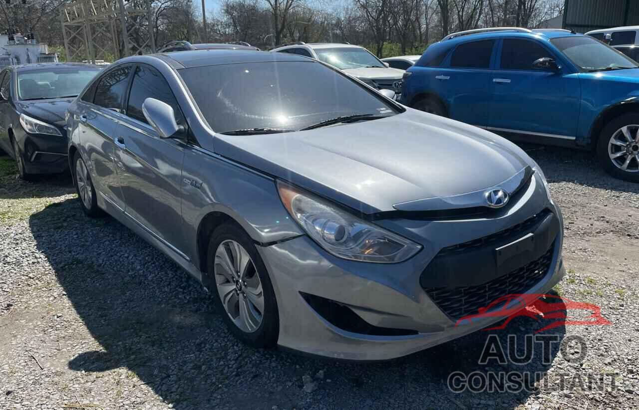HYUNDAI SONATA 2015 - KMHEC4A4XFA132476