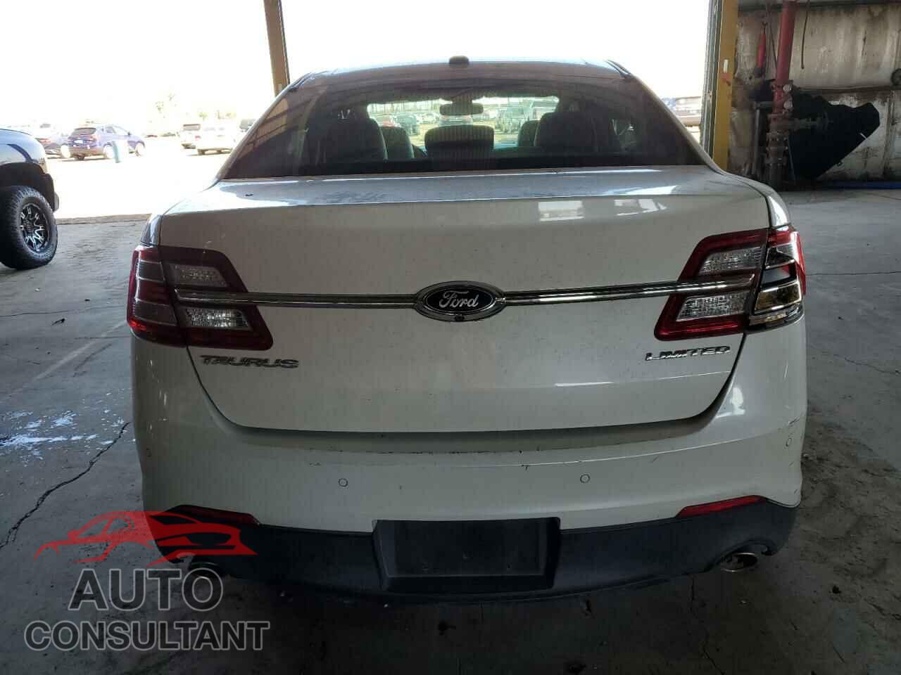 FORD TAURUS 2017 - 1FAHP2F85HG113121