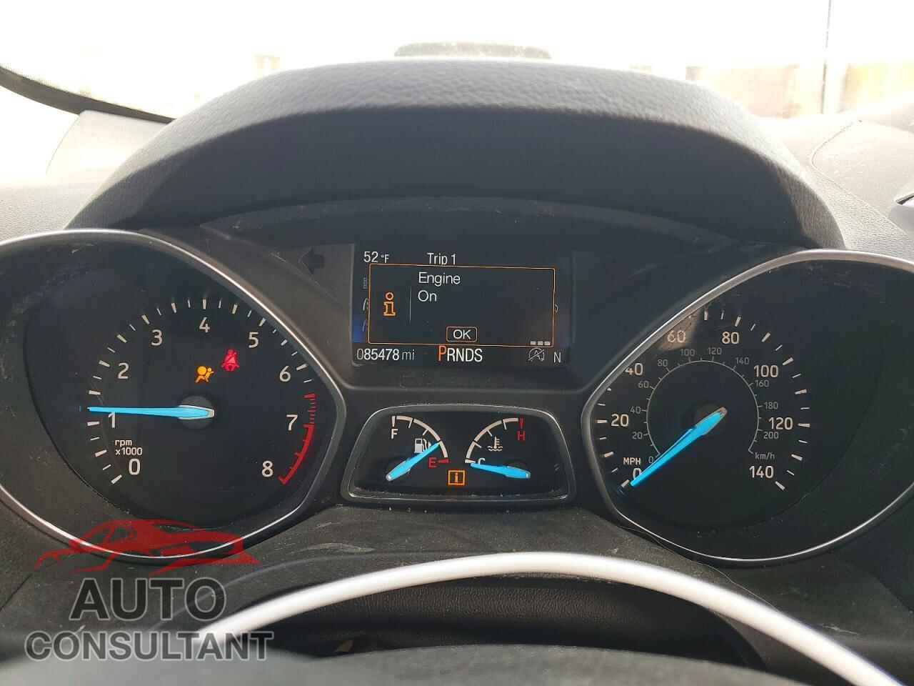 FORD ESCAPE 2017 - 1FMCU0JD0HUD16517