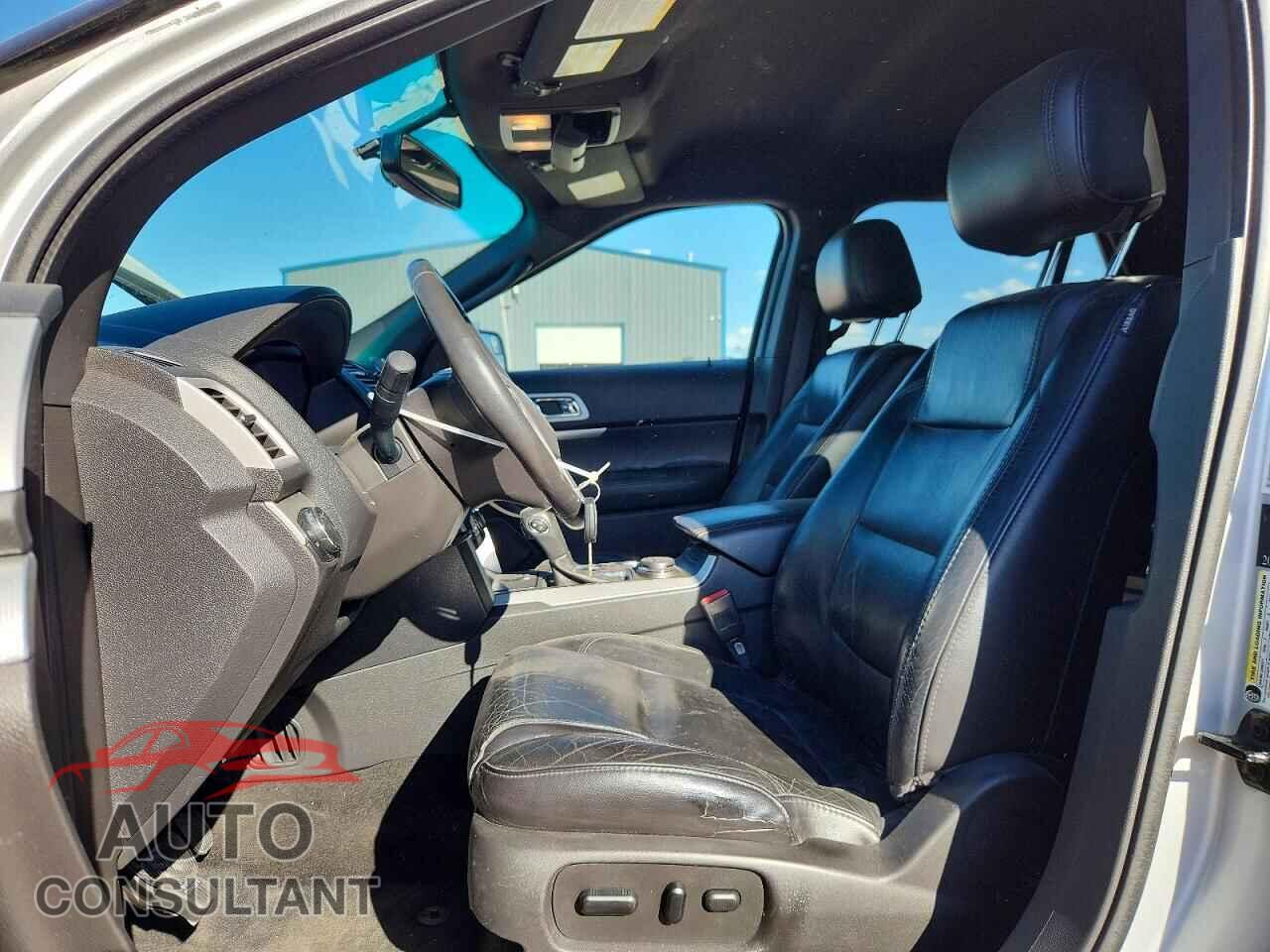 FORD EXPLORER 2013 - 1FM5K8D8XDGA59645