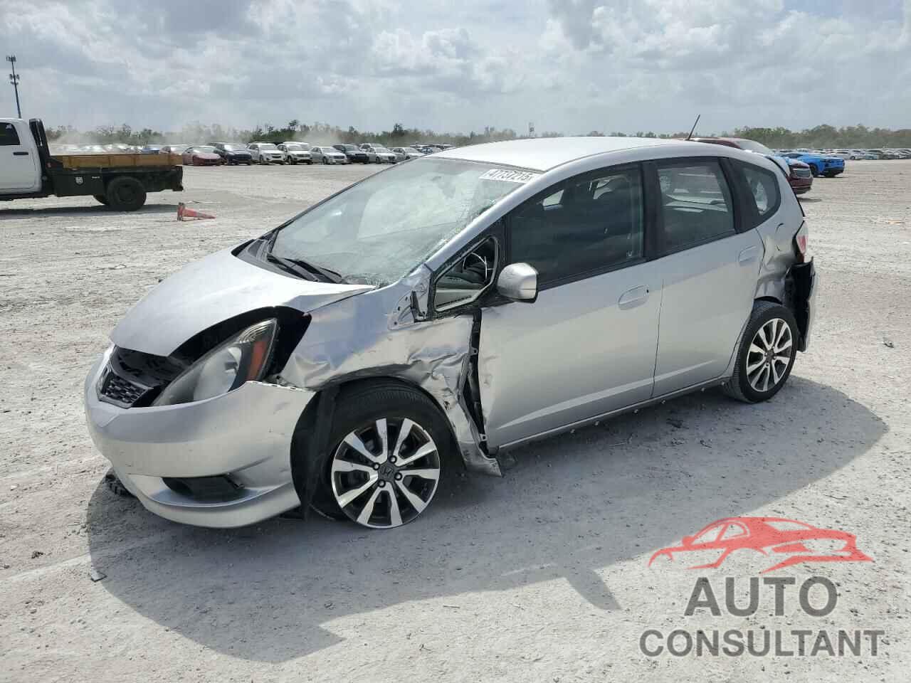 HONDA FIT 2013 - JHMGE8H58DC001026