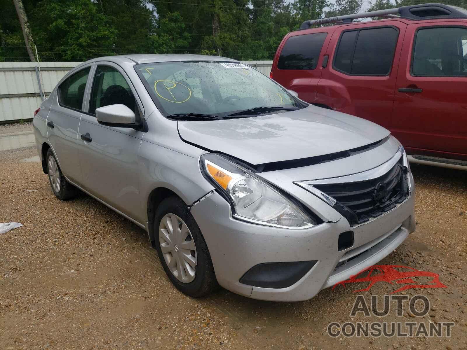 NISSAN VERSA 2017 - 3N1CN7AP5HL807585