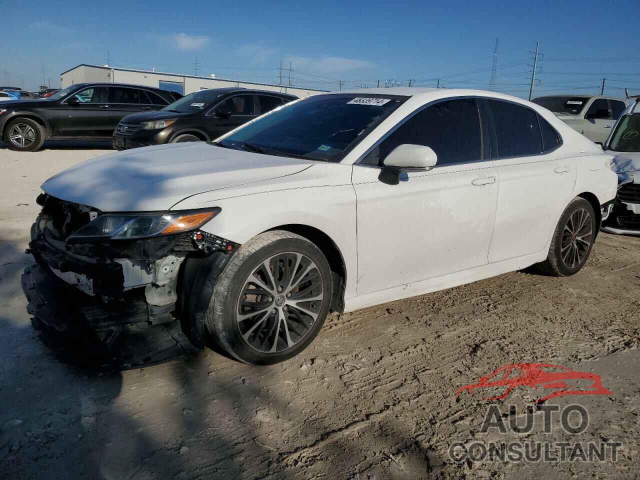 TOYOTA CAMRY 2018 - 4T1B11HK3JU570064