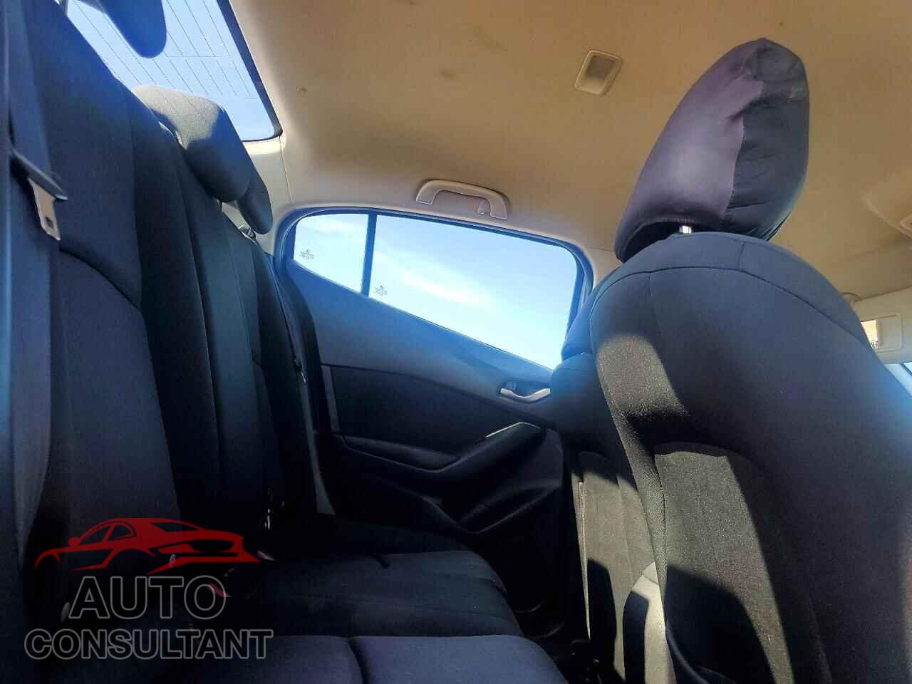 MAZDA 3 2014 - JM1BM1U72E1149201