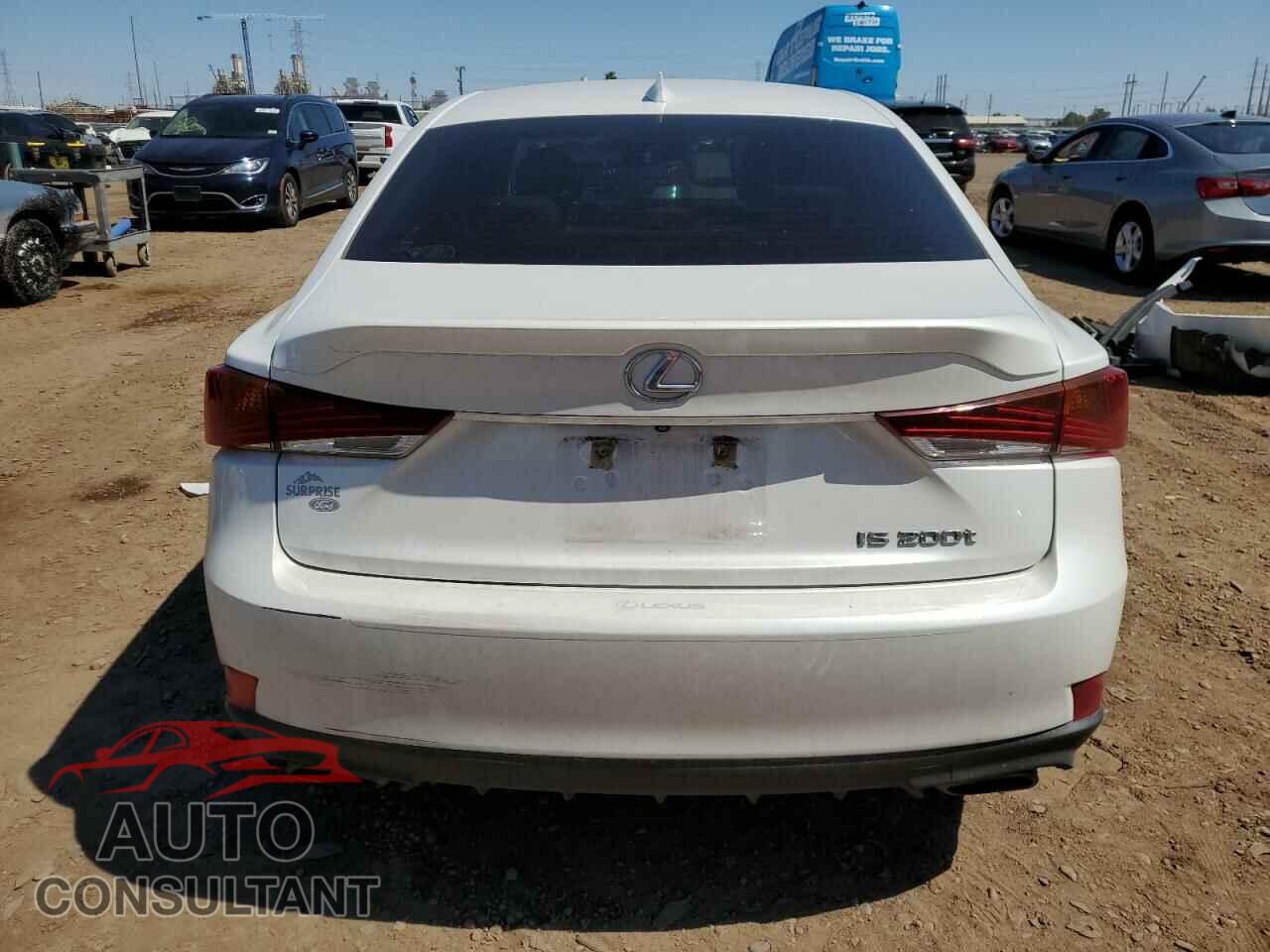 LEXUS IS 2017 - JTHBA1D29H5055955