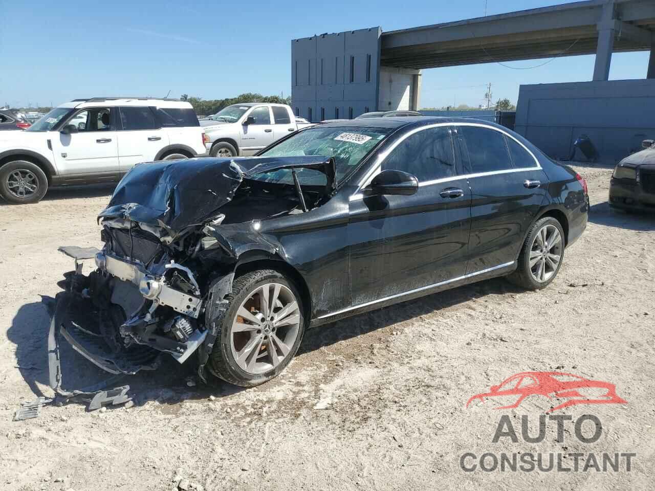 MERCEDES-BENZ C-CLASS 2018 - 55SWF4JB1JU262627