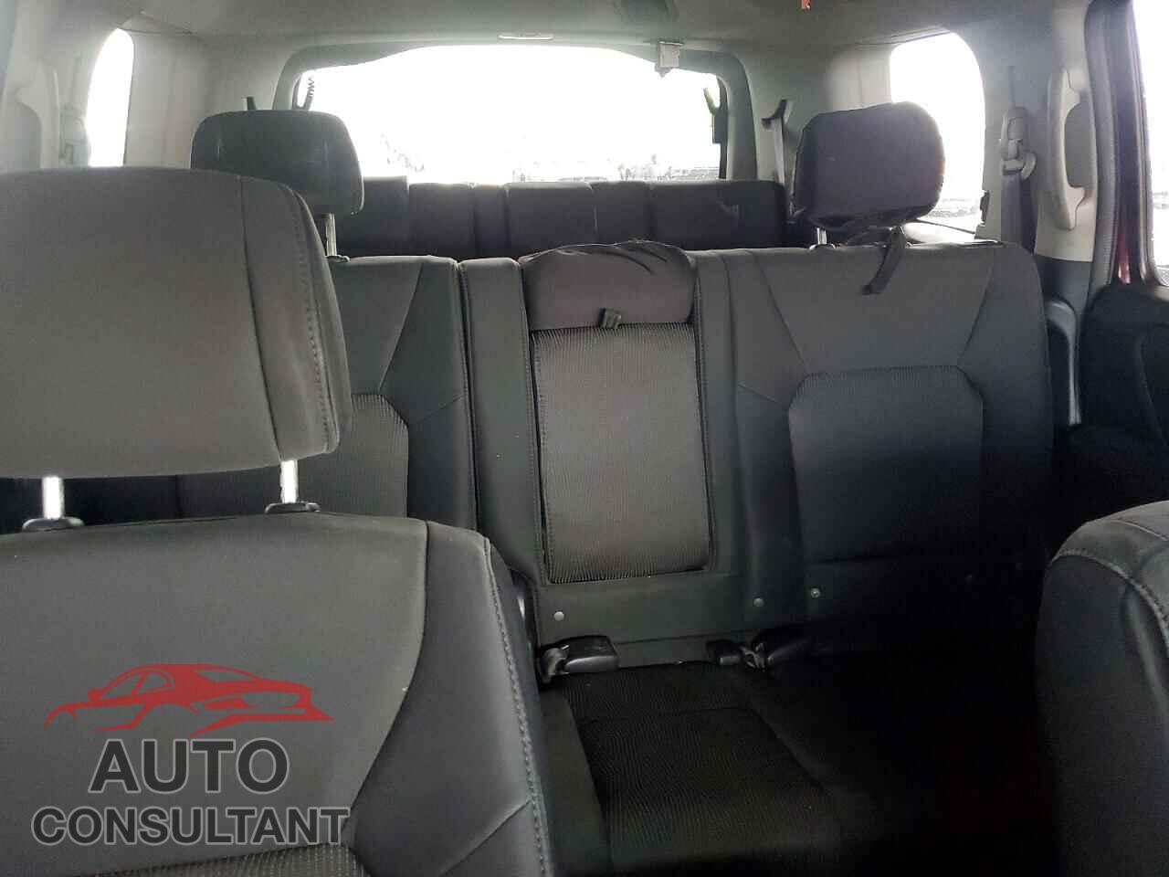 HONDA PILOT 2011 - 5FNYF4H4XBB090259