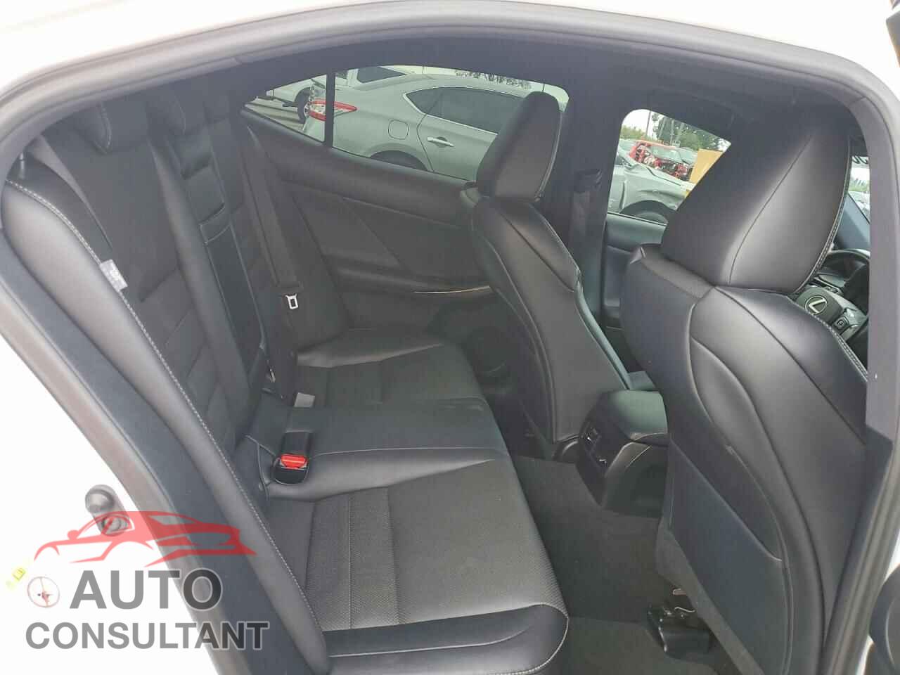 LEXUS IS 2017 - JTHBE1D28H5029741