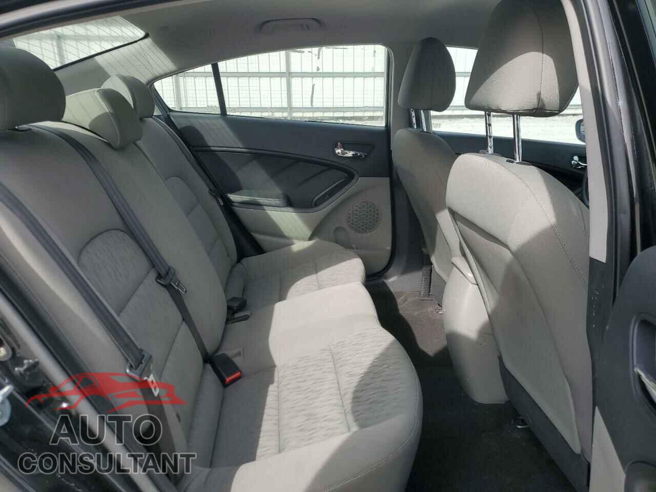 KIA FORTE 2015 - KNAFK4A64F5372934