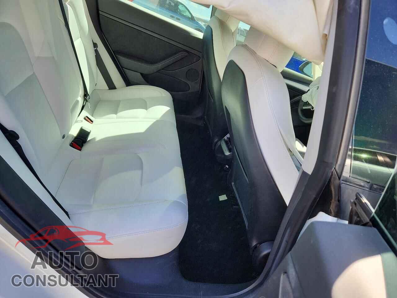 TESLA MODEL 3 2021 - 5YJ3E1EA2MF983003