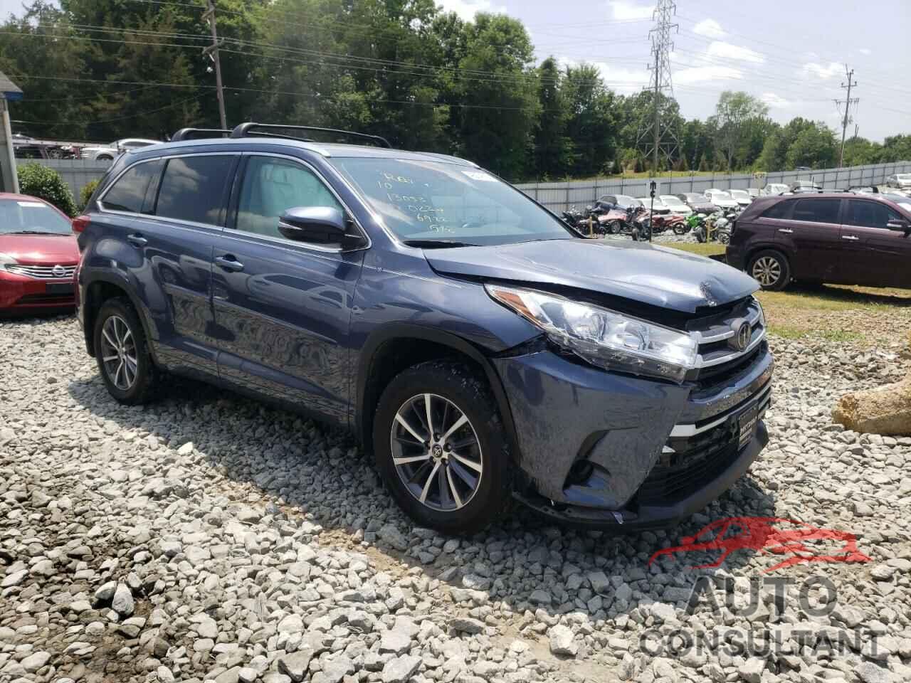 TOYOTA HIGHLANDER 2018 - 5TDJZRFH2JS810224
