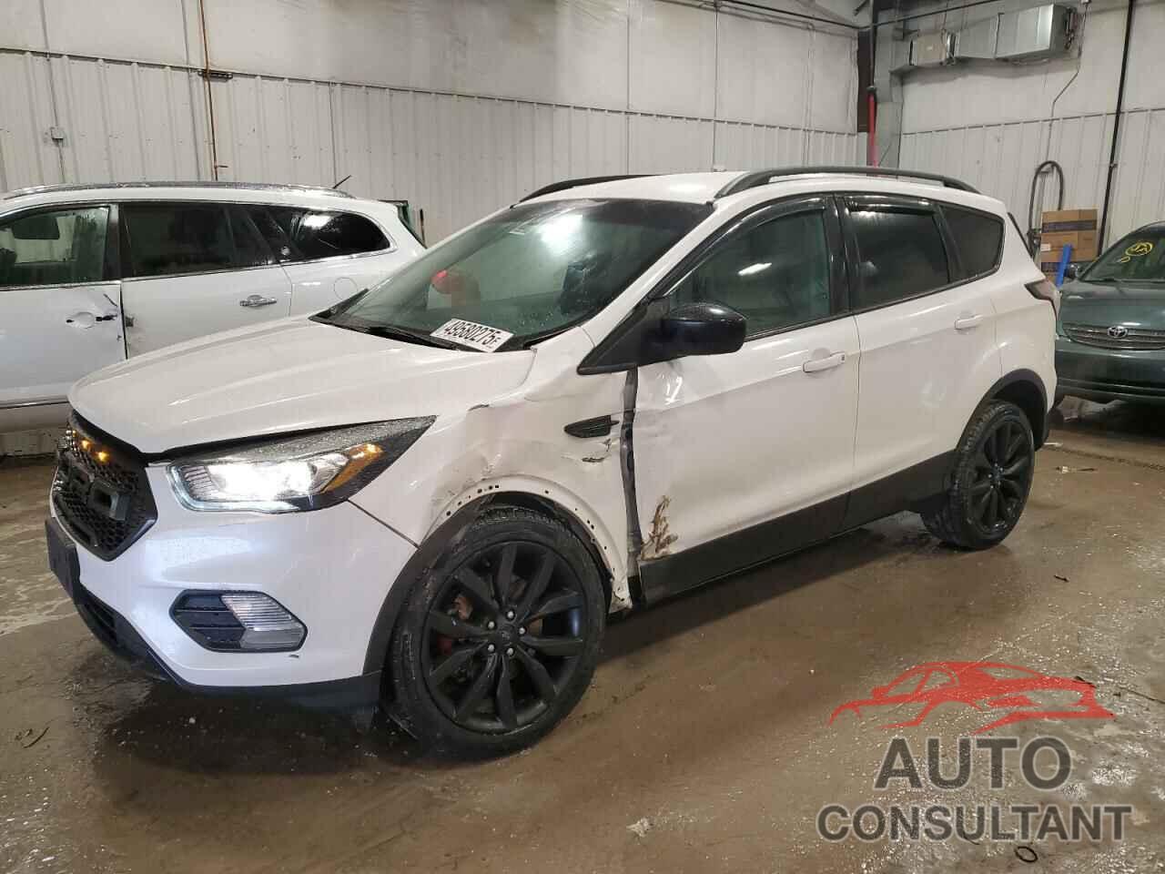 FORD ESCAPE 2017 - 1FMCU9G94HUB58920