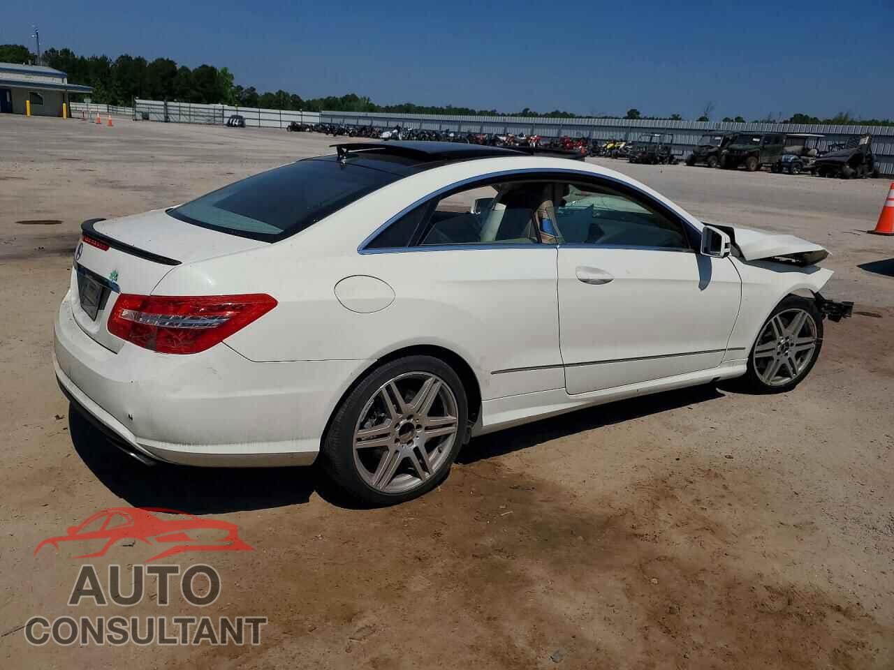 MERCEDES-BENZ E-CLASS 2010 - WDDKJ7CB6AF042995