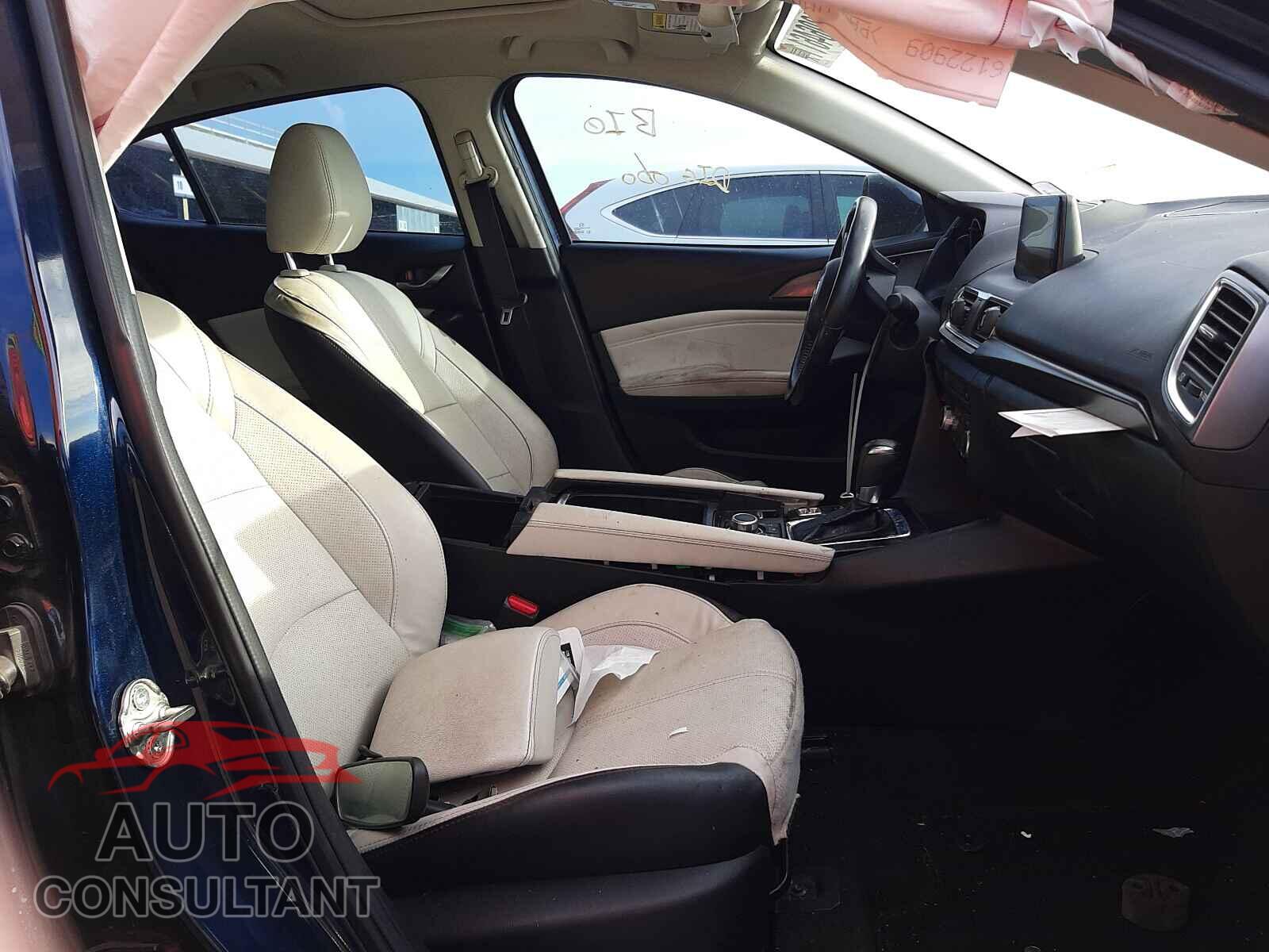 MAZDA 3 2017 - 3MZBN1W33HM144407