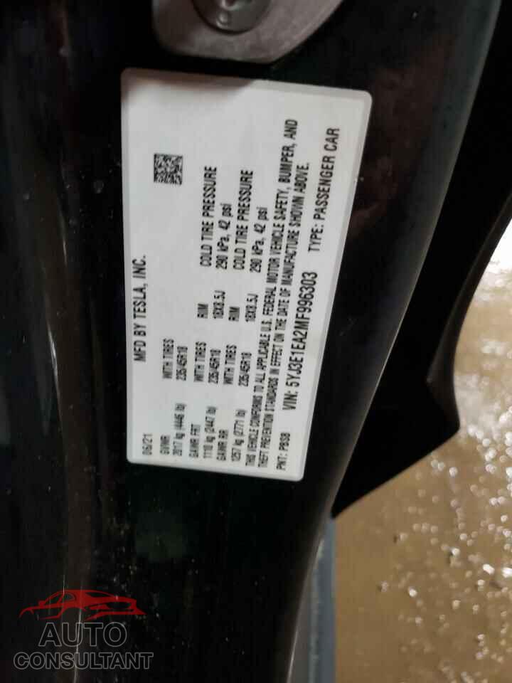 TESLA MODEL 3 2021 - 5YJ3E1EA2MF996303
