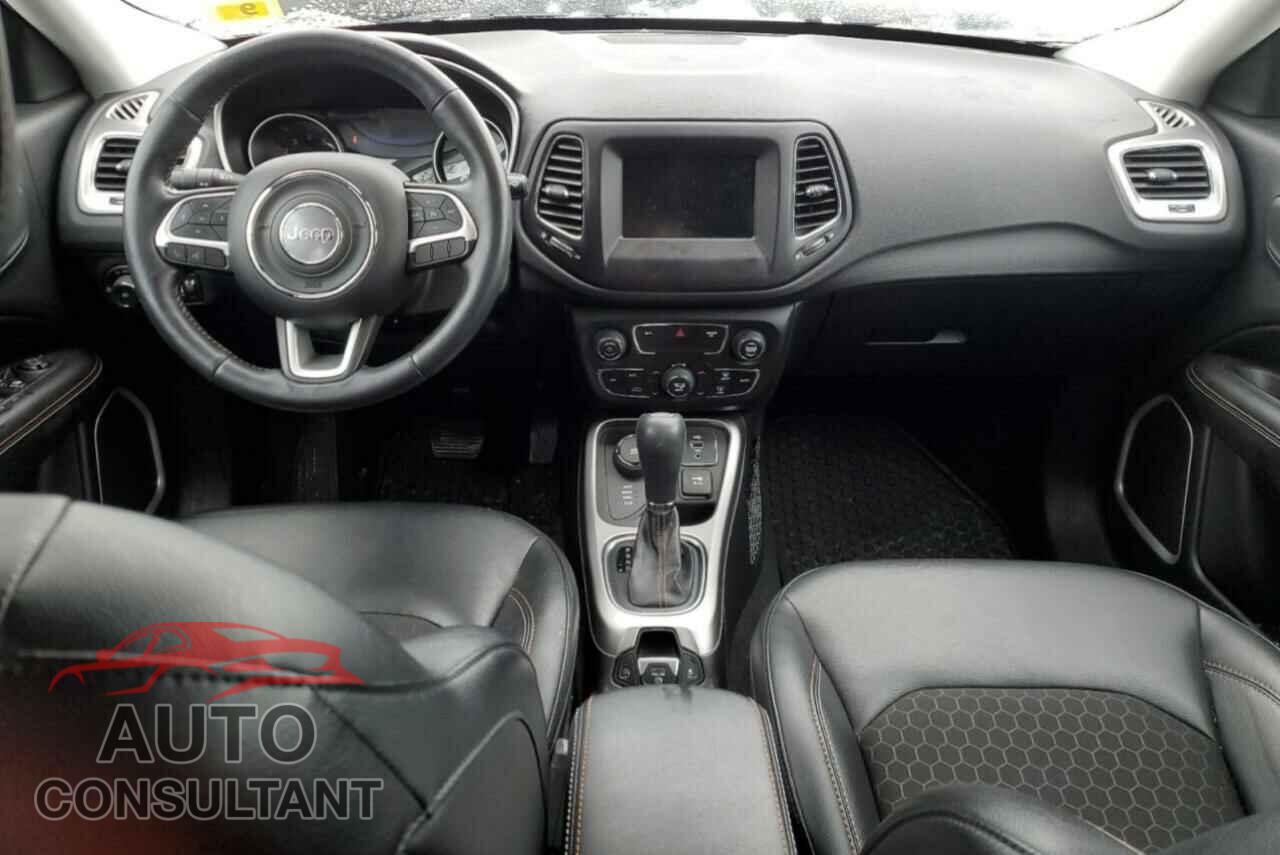 JEEP COMPASS 2018 - 3C4NJDBBXJT283102