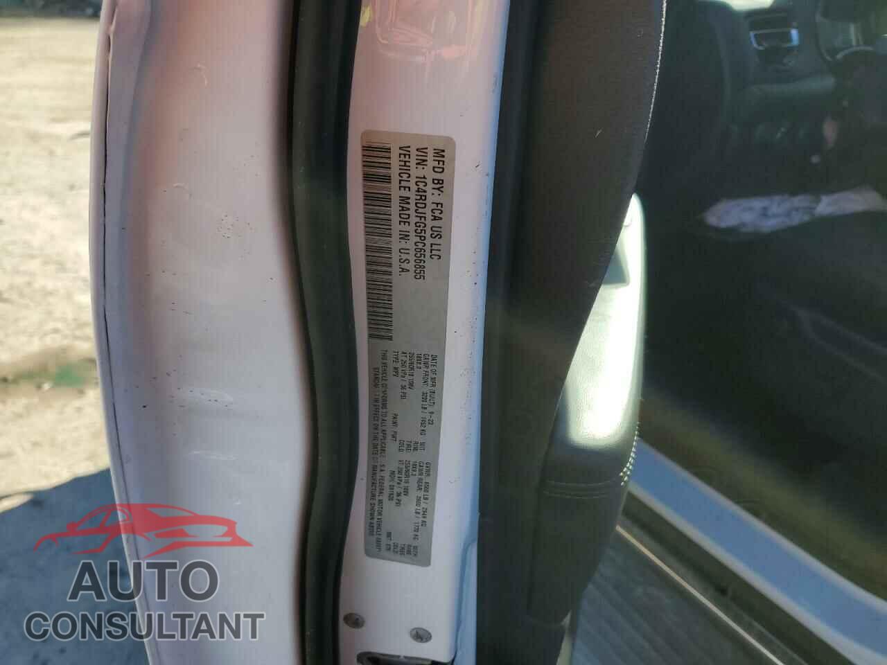 DODGE DURANGO 2023 - 1C4RDJFG5PC656855