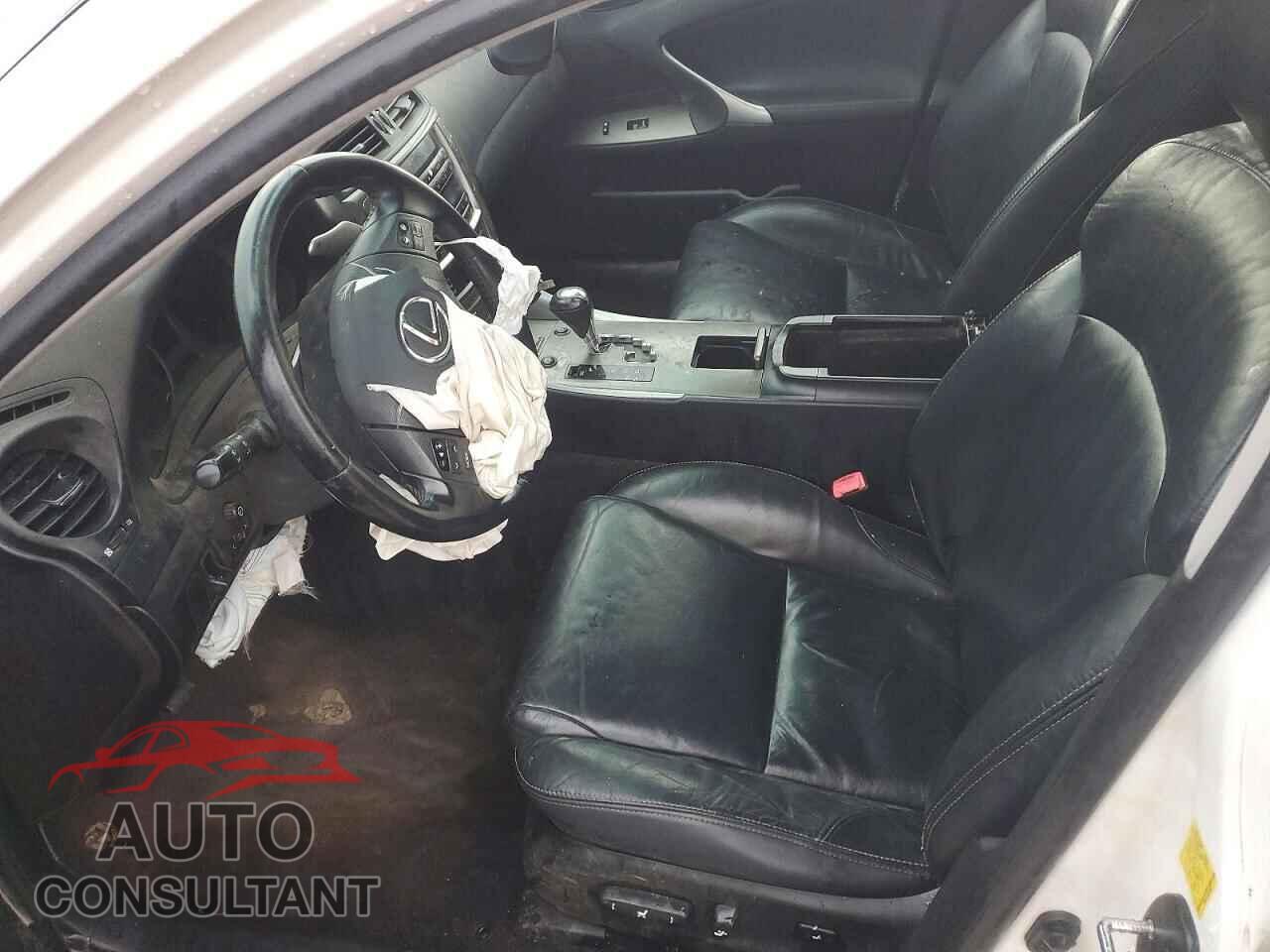 LEXUS IS 2010 - JTHBF5C23A5129032