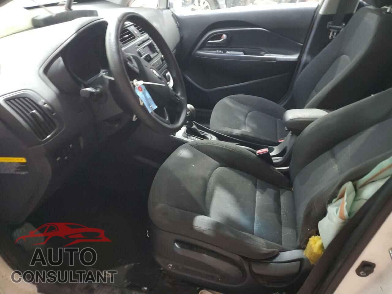 KIA RIO 2013 - KNADN5A31D6301045