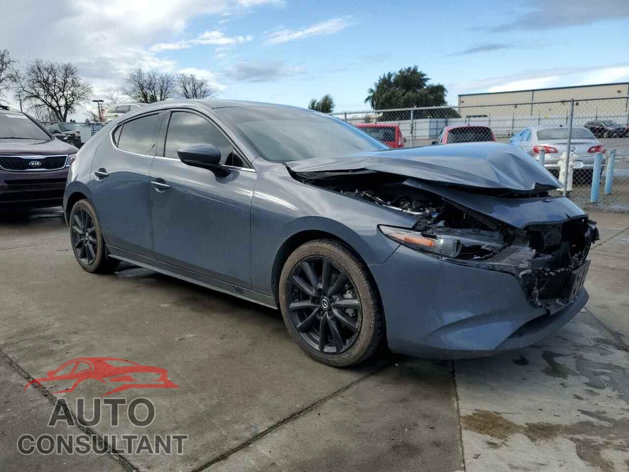 MAZDA 3 2022 - JM1BPAML4N1516345