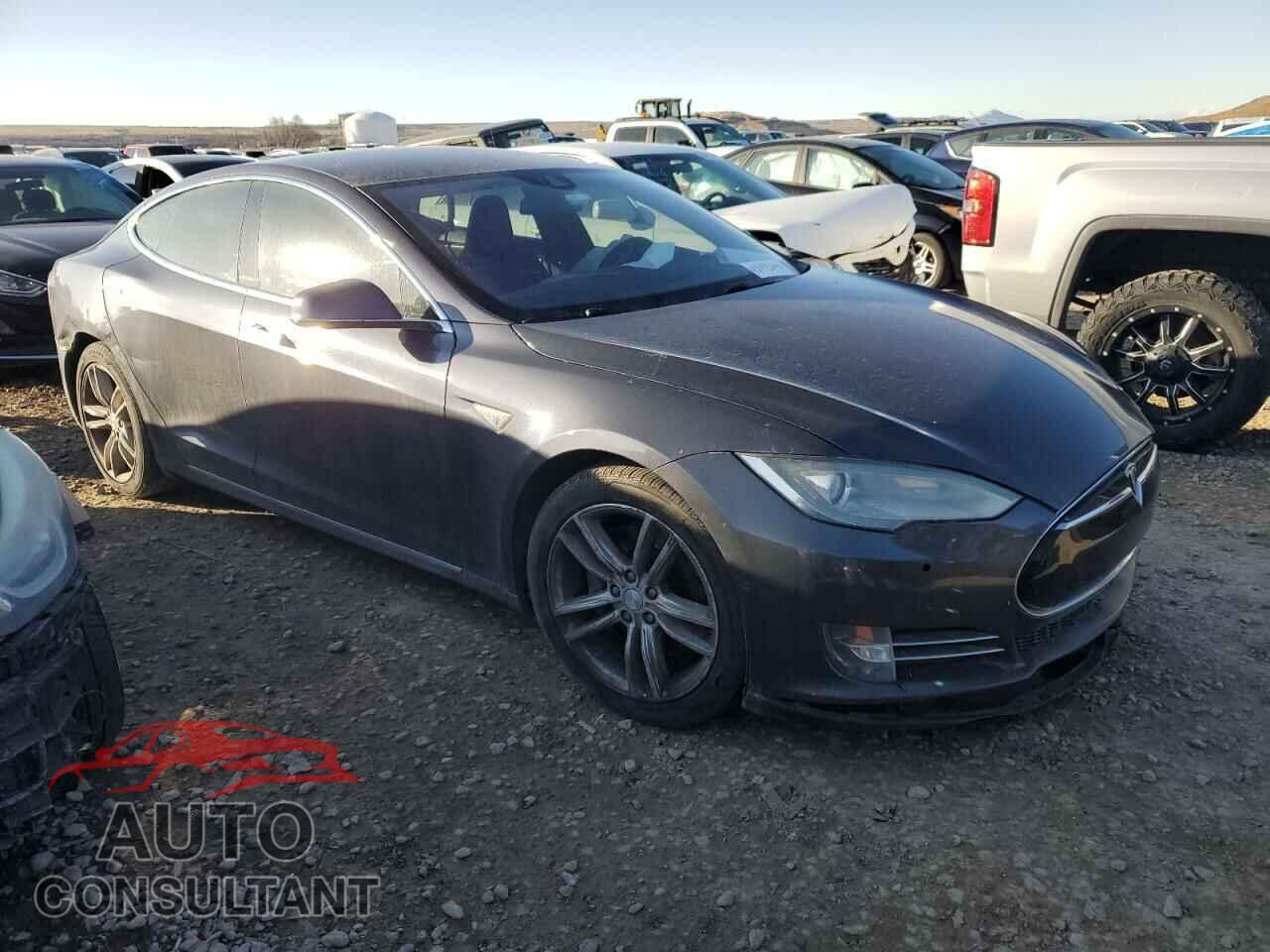 TESLA MODEL S 2016 - 5YJSA1E24GF123270