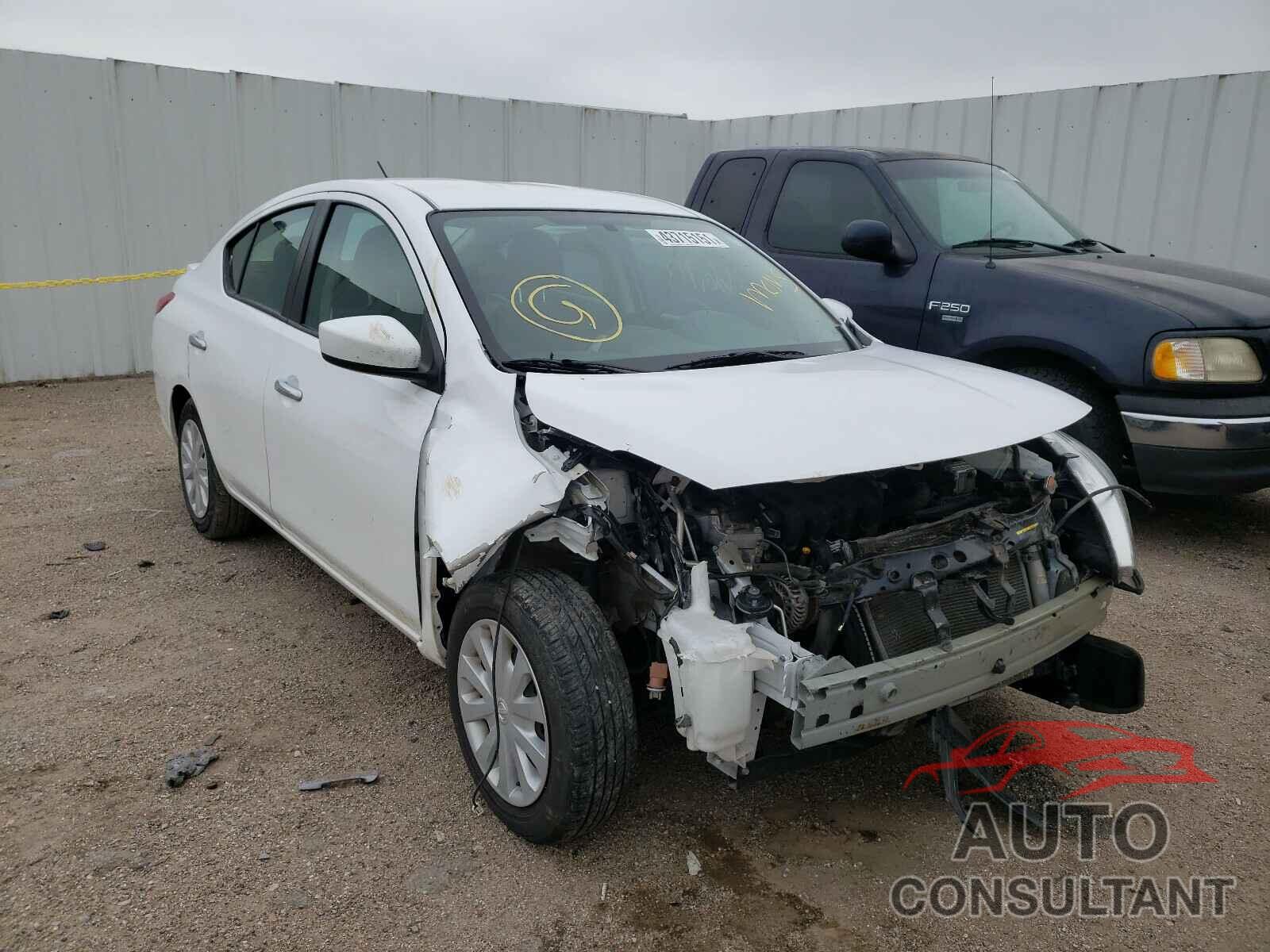 NISSAN VERSA 2019 - 3N1CN7AP1KL801998