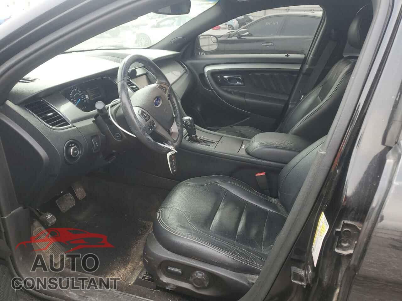 FORD TAURUS 2015 - 1FAHP2E82FG120526