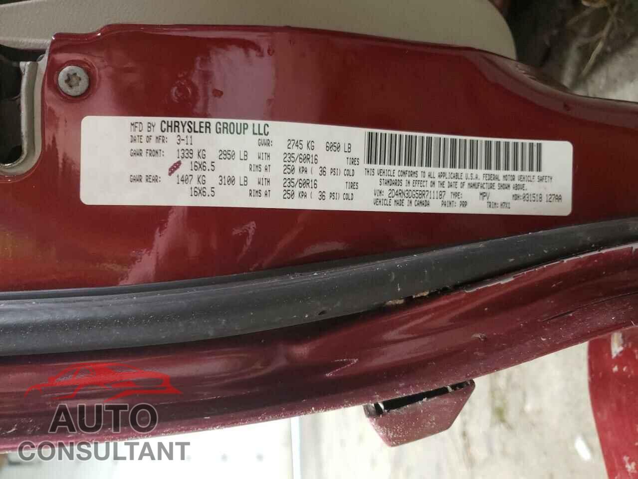 DODGE CARAVAN 2011 - 2D4RN3DG5BR711187